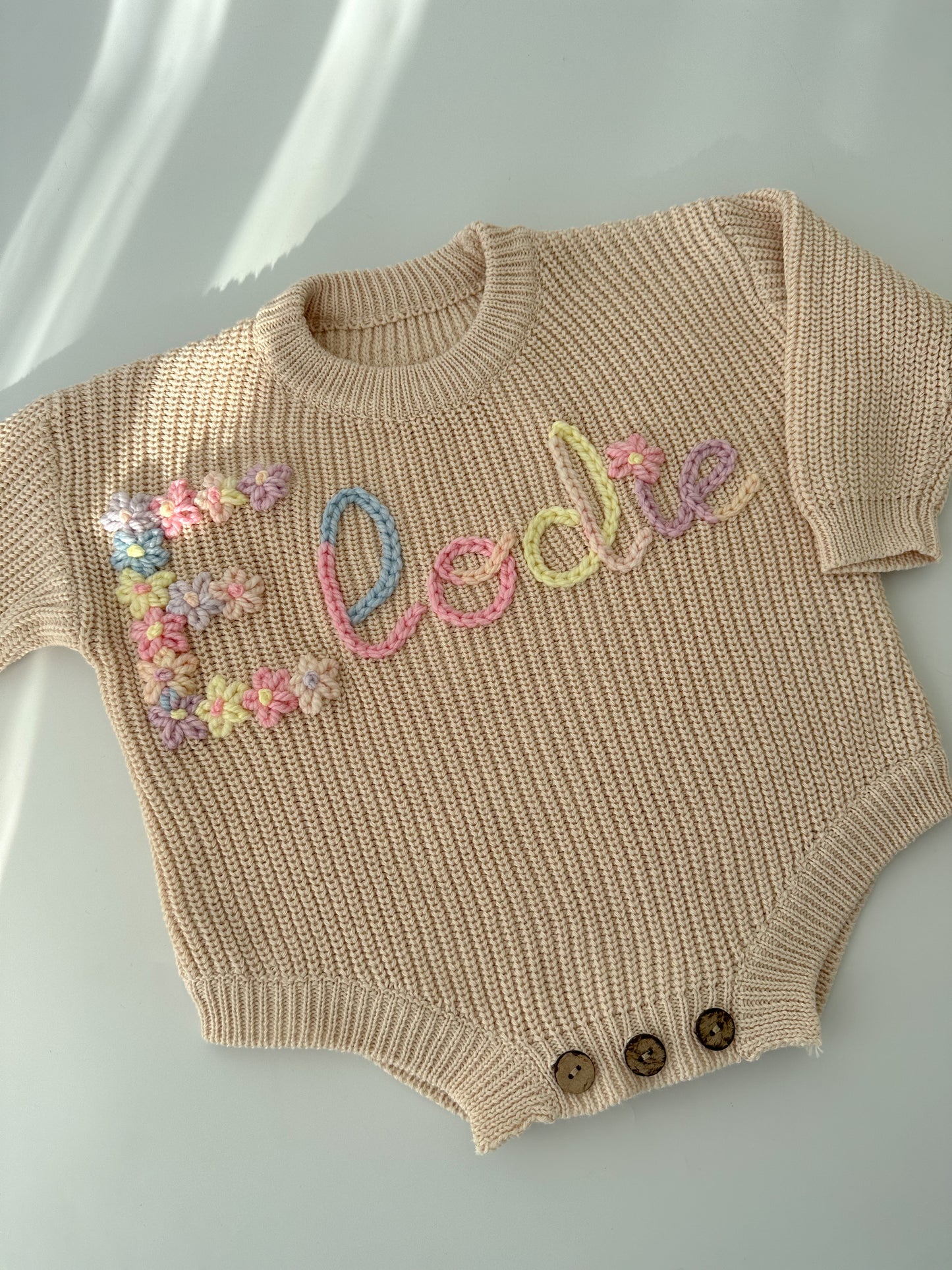 Daisy initial and name romper